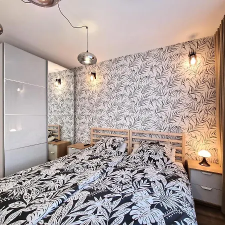 Nest - Z Parkingiem Apartament